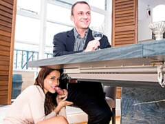 Grosser arsch, Grosser schwanz, Grosse titten, Blasen, Braunhaarige, Milf, Satin, Titten