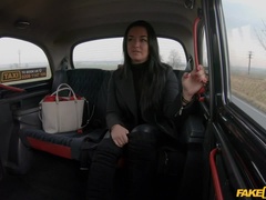 Enthousiasteling, Kont, Zwart, Laarzen, Auto, Likken, Kort haar, Tieten likken