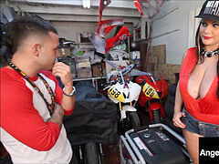 ぽっちゃり, デカ尻, フェラチオ, 茶髪の, ぽちゃ, 巨大, ラティーナ, アウトドア