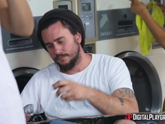 Lamer culo, Pareja, Ébano, Penetracion con dedos, Latina, Lesbiana, Lamidas, Perforación