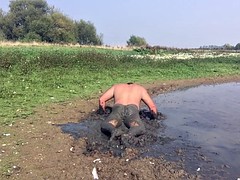 jons naked mud fun in 2016