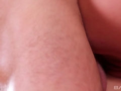 Brunette brune, Éjaculation interne