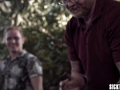 Grote kont, Pijpbeurt, Bruinharig, Moeder die ik wil neuken, Zuigen, Taboe, Tiener, Tieten likken