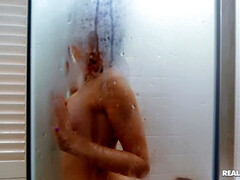 Amateur, Cuarto de baño, Tetas grandes, Besar, Lamidas, Masturbación, Tetas, Voyeur