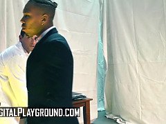 Tommy Gunn and Tia Cyrus get down and dirty in the Digital Playground - They Come In Peace Scene 2