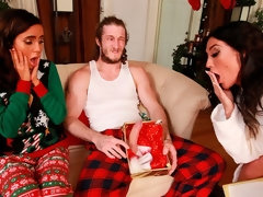 Arsch, Grosser arsch, Grosse titten, Blasen, Braunhaarige, Handjob, Milf, Flotter dreier