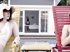 18 jahre, In den arsch, Arsch, Blasen, Kehlenfick, Klaffend, Transfrau, Jungendliche (18+)