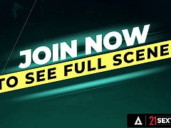 Grote mammen, Bruinharig, Sperma shot, Schattig, Voeten, Fetisj, Hardcore, Latijnse vrouw