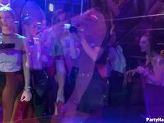 素人, デカチン, フェラチオ, 着衣女と全裸男, チン, ヒール, キス, オッパイの