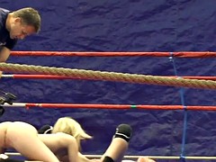 Lesbian orally pleasured in boxing ring