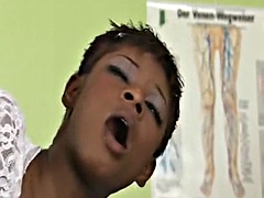 Enthousiasteling, Anaal, Pijpbeurt, Duits, Hardcore, Interraciaal, Moeder die ik wil neuken, Oud