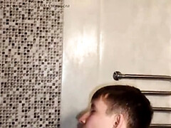 Bad, Grosse titten, Paar, Schmutzig, Schmuddelige sprache, Hundestellung, Milf, Pov