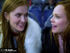 Noire, Tir de sperme, Queue, Actrice du porno, Rousse roux, Chevaucher, Plan cul à trois, Nénés