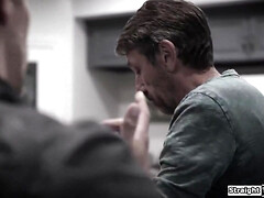 18 jaar, Anaal, Pijpbeurt, Dubbele penetratie, Handbeurt, Ruw, Tiener, Trio