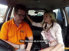 Amateur, Sucer une bite, Voiture, Léchez, Orgasme, De plein air, Chatte, Russe