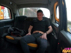 Auto, Hundestellung, Masturbation, Natürlichen titten, Im freien, Realität, Strümpfe, Titten