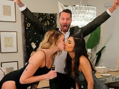 Blond, Pijpbeurt, Hondjeshouding, Vingeren, Handbeurt, Geschoren, Tiener, Trio