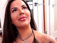 Amateur, Derrière les coulisses, Grosse bite, Gros seins, Brunette brune, Mère que j'aimerais baiser, Pov, Jarretelles