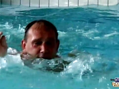 Grosser schwanz, Blondine, Spermaladung, Kehlenfick, Schwanz, Aufs gesicht abspritzen, Handjob, Hd