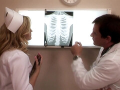 Blondine, Blasen, Spermaladung, Handjob, Hardcore, Krankenschwester, Strümpfe, Jungendliche (18+)