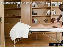 Africain, Anal, Grosse bite, Noire, Noir ébène, Interracial, Massage, Huilée