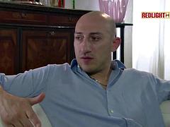 Bambola anal in sexy lingerie