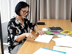 デカ尻, デカパイ, 茶髪の, 指いじり, オナニー, ショートヘア, 一人, ストリッピング