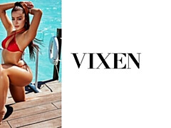 Culo grande, Verga grande, Tetas grandes, Mamada, Morena, Estilo perrito, Al aire libre, Adolescente