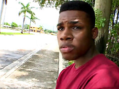 Anal, Mamada, Garganta profunda, Estilo perrito, Gay, Interracial, Al aire libre, Fumando