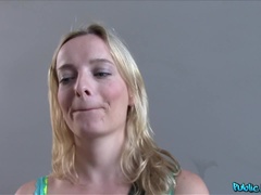 Amateur, Sucer une bite, Tir de sperme, En levrette, De plein air, Pov, Public, Avaler