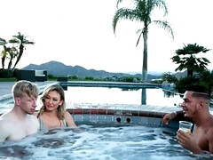 In den arsch, Bisexuell, Blasen, Gesichtssitzen, Schwul, Lecken, Muschi, Flotter dreier