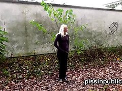 Жопа, Блондинки, Брюнетки, Хд, Джинсы, На природе, Писсинг, Молоденькие