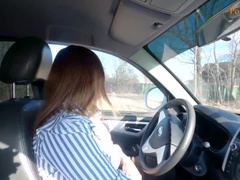 Blasen, Braunhaarige, Auto, Schwanz, Handjob, Russisch, Tätowierung, Jungendliche (18+)