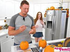 Gros seins, Sucer une bite, Éjaculation interne, Tir de sperme, Léchez, Masturbation, Plan cul à trois, Nénés