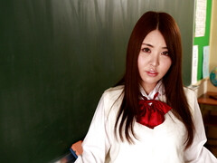 Charming Japanese schoolgirl has no shame