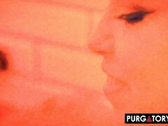 Sucer une bite, Brunette brune, Double pénétration, Hard, Petite femme, Chatte, Plan cul à trois, Nénés