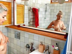デカパイ, ブロンド, 巨乳な, オナニー, 自然山雀, ロシア人, 一人, ティーン
