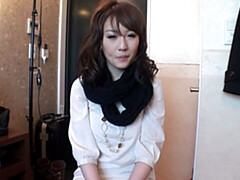 Asiatisch, Grosser arsch, Blasen, Braunhaarige, Behaart, Milf, Natürlichen titten, Muschi