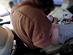 Enthousiasteling, Grote mammen, Auto, Vingeren, Japaans, Moeder die ik wil neuken, Gezichtspunt, Tieten likken