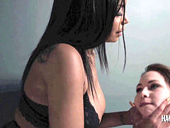 Latina, Strapon, Spielzeuge