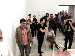 Жопа, Большие сиськи, Обнаженные, На публике, Тощие, Сиськи