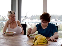 Tetas grandes, Rubia, Maduro, Madres para coger, Perforación, Realidad, Cabello corto, Madrastra