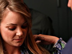 Grote mammen, Blond, Pijpbeurt, Man die toekijkt, Handbeurt, Swinger, Tieten likken, Vrouw