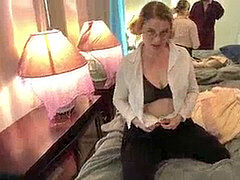 Amateur, Pareja, Corrida, Gafas, Casero, Falda, Tabú, Adolescente