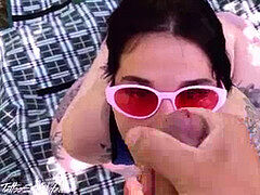 18 años, Mamada, Compilación, Corridas, Al aire libre, Público, Chupando, Tatuaje