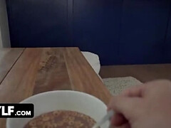 Пальцем, Лизание, Киски, Бритые, Короткая стрижка, Табу, Дразнящие, Стринги