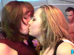 Leie, Blasen, Cfnm, Europäisch, Orgie, Party, Realität, Jungendliche (18+)