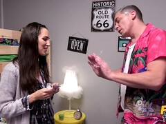 Blasen, Stiefel, Braunhaarige, Schmutzig, Hotel, Piercing, Russisch, Titten