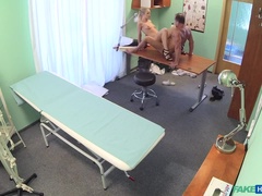 Leie, Arzt, Hundestellung, Fingern, Lecken, Krankenschwester, Muschi, Uniform