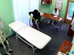 Blasen, Arzt, Hundestellung, Krankenschwester, Büro, Pov, Muschi, Uniform